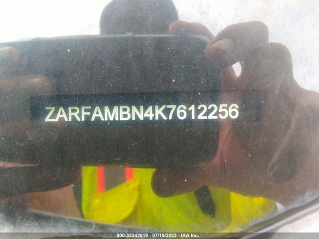 ZARFAMBN4K7612256 Alfa Romeo Giulia Ti Sport