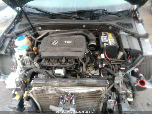 1VWBT7A30HC040913 Volkswagen Passat 1.8t Se