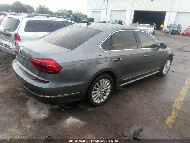1VWBT7A30HC040913 Volkswagen Passat 1.8t Se
