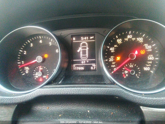 1VWBT7A30HC040913 Volkswagen Passat 1.8t Se