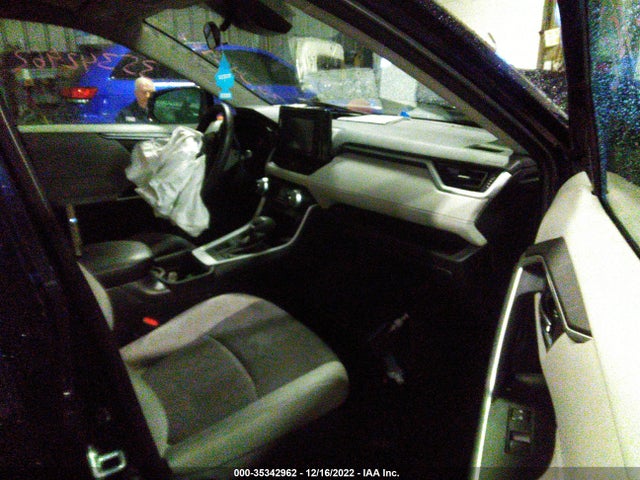 2021 TOYOTA RAV4 XLE VIN: 2T3P1RFV1MW184059