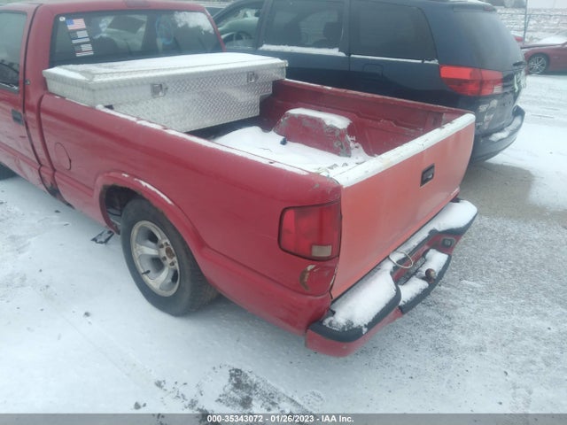1998 CHEVROLET S-10 LS VIN: 1GCCS1444WK180459