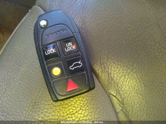 YV1SZ59H741127925 Volvo V70 Xc70