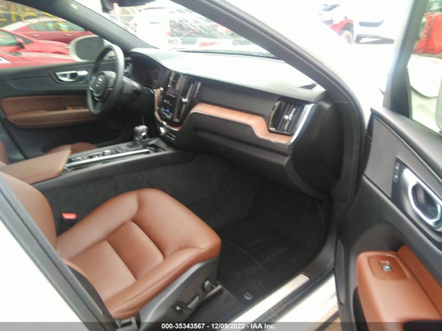 2021 Volvo XC60, VIN: YV4102RK8M1876736