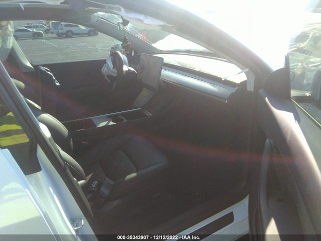 Tesla Model Y 2022 7SAYGDEF7NF311973 Image 5