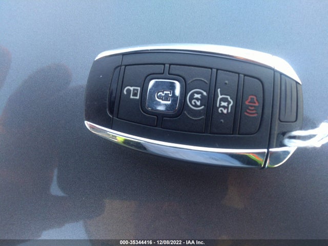 2019 Lincoln MKC, VIN: 5LMCJ2C90KUL17488
