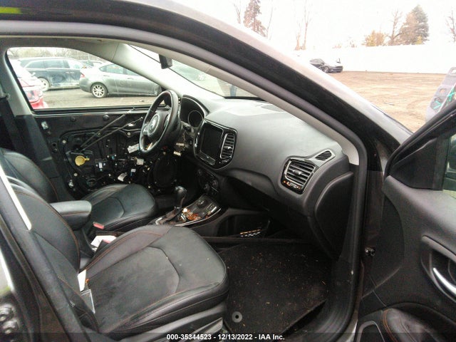 2020 Jeep Compass, VIN: 3C4NJDCB4LT221745