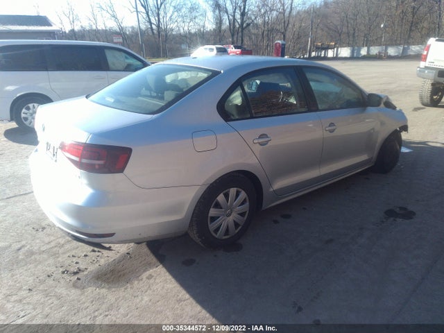 3VW267AJ0GM237700 Volkswagen Jetta