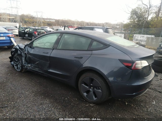 5YJ3E1EB8NF324191 Tesla MODEL 3