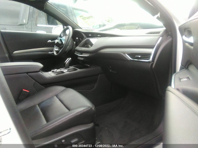 2020 Cadillac XT4, VIN: 1GYFZCR40LF032823