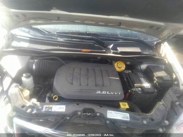 2015 Chrysler Town & Country, VIN: 2C4RC1BG3FR715500