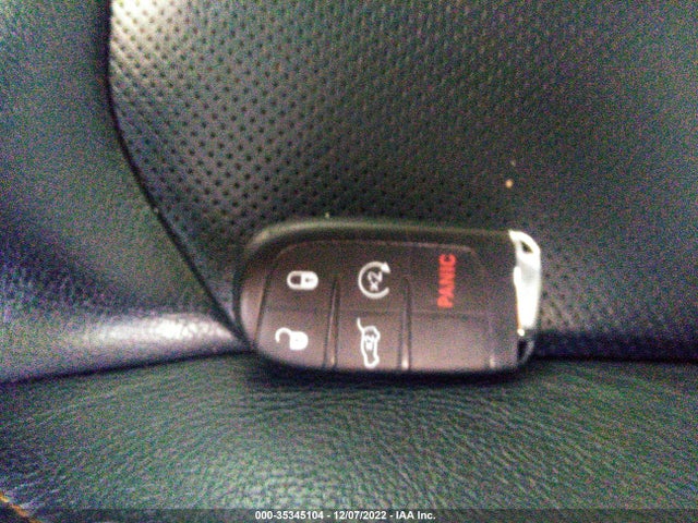 2018 Jeep Compass, VIN: 3C4NJDCB8JT340959