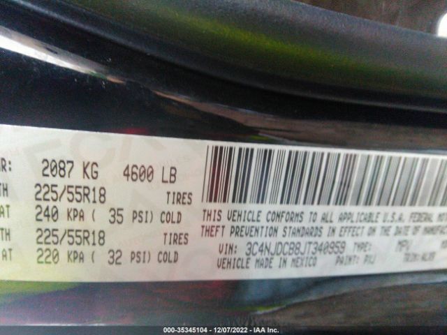 3C4NJDCB8JT340959 Jeep Compass Limited