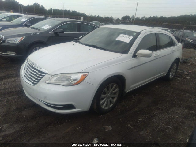 Chrysler 200 Touring 2012 1C3CCBBB4CN104453 Image 2
