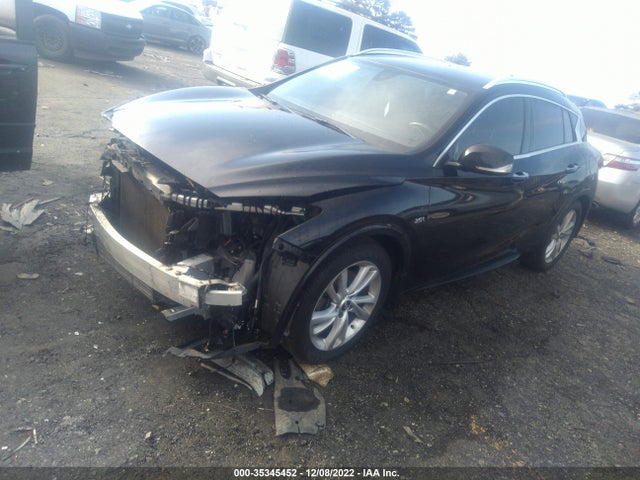 2017 Infiniti QX30, VIN: SJKCH5CP0HA021719