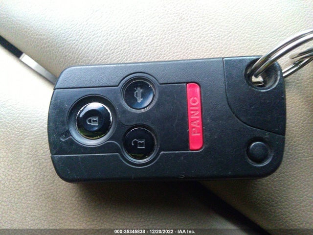 Acura RL 2006 JH4KB16506C002056 Image 3