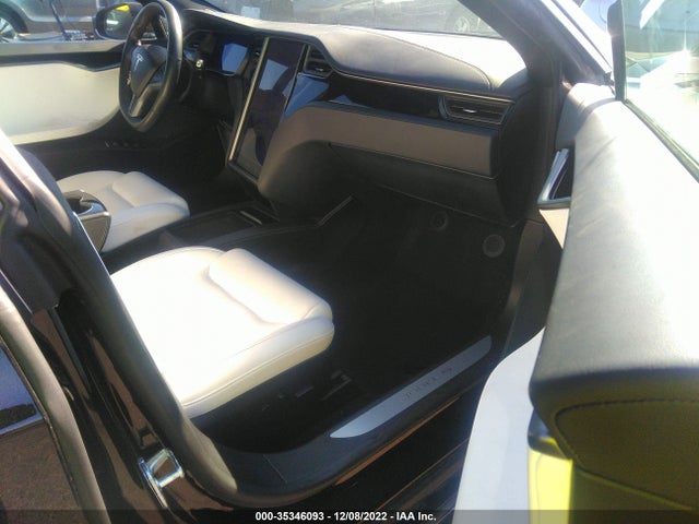 2020 Tesla Model S, VIN: 5YJSA1E21LF369445
