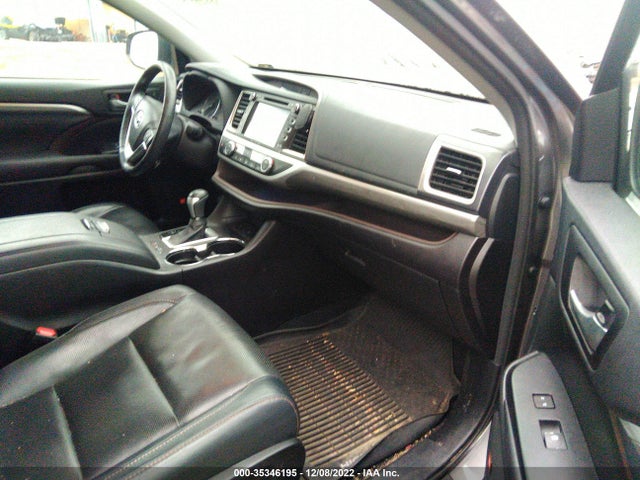 2017 Toyota Highlander, VIN: 5TDDGRFH0HS022894