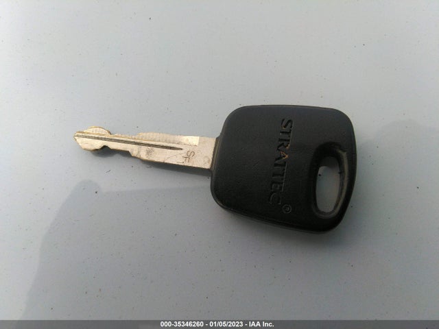 2002 FORD FOCUS ZTS VIN: 1FAFP38302W183556