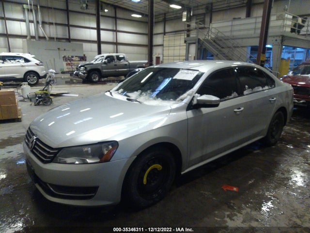 Volkswagen PASSAT S 2014 1VWAP7A35EC009300 Image 2