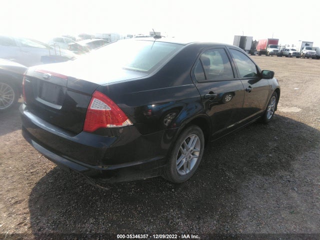 2011 FORD FUSION S VIN: 3FAHP0GA9BR328958