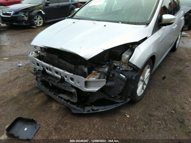 Ford FOCUS SE 2017 1FADP3K28HL225022 Image 6