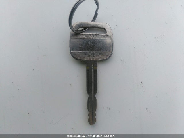 2002 TOYOTA CAMRY LE/SE/XLE VIN: JTDBE32KX20064415