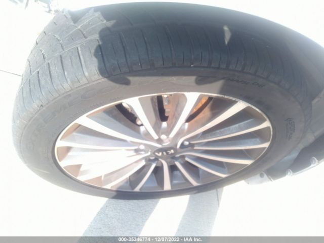 KNALC4J17J5127462 KIA Cadenza Premium