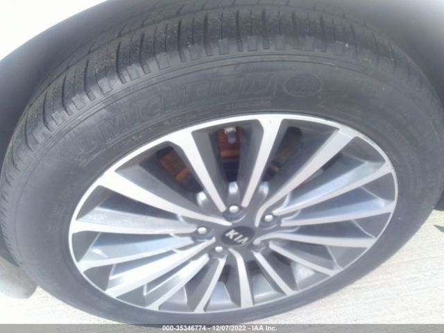 KNALC4J17J5127462 KIA Cadenza Premium