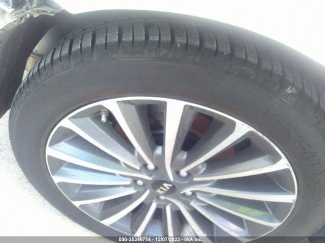 KNALC4J17J5127462 KIA Cadenza Premium
