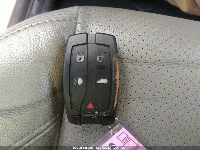 Land Rover LR2 2010 SALFR2BN9AH188436 Image 3
