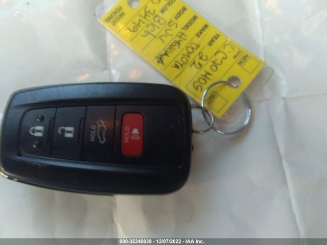 2022 Toyota Highlander, VIN: 5TDHBRCH4NS553449