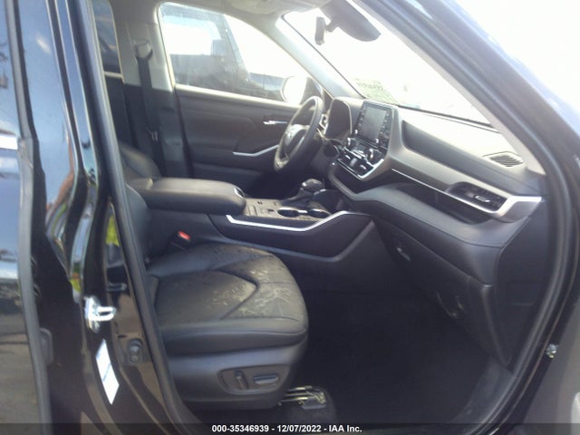 2022 Toyota Highlander, VIN: 5TDHBRCH4NS553449