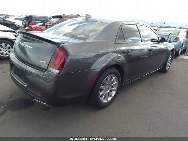 2C3CCAAG8JH331772 Chrysler 300 Touring