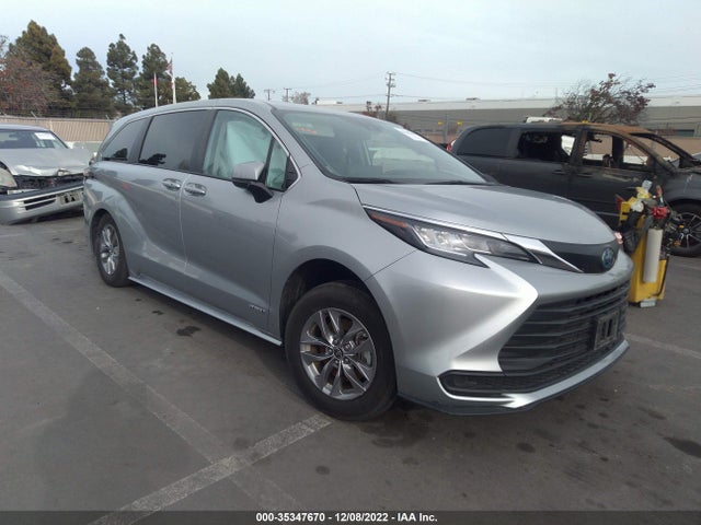 2021 Toyota Sienna, VIN: 5TDKRKEC2MS029578