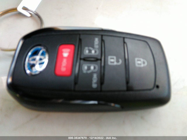 2021 Toyota Sienna, VIN: 5TDKRKEC2MS029578