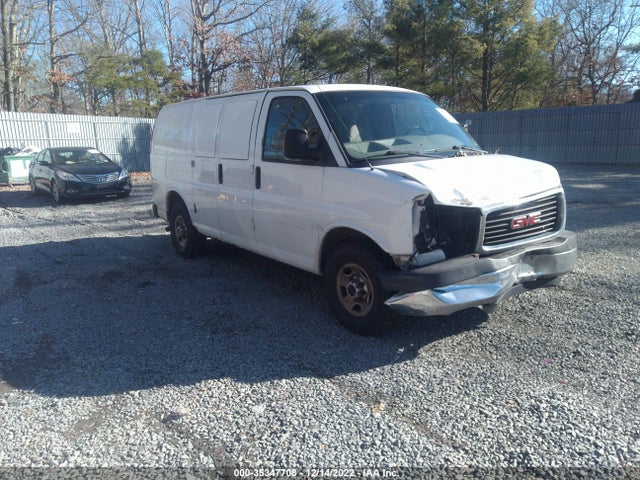 2011 1GTW7FCA3B1190323 main image