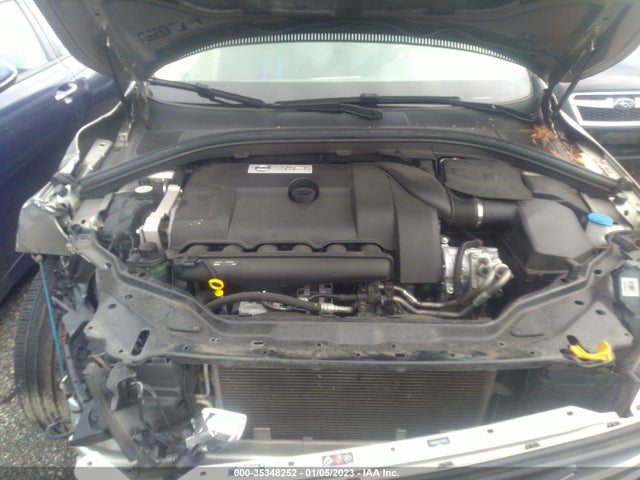 Volvo Xc60 T6 2015 YV4902RK0F2709450 Image 10