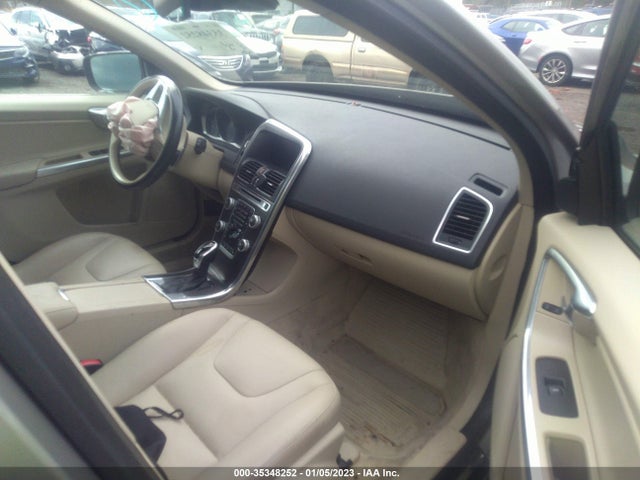 Volvo Xc60 T6 2015 YV4902RK0F2709450 Image 5