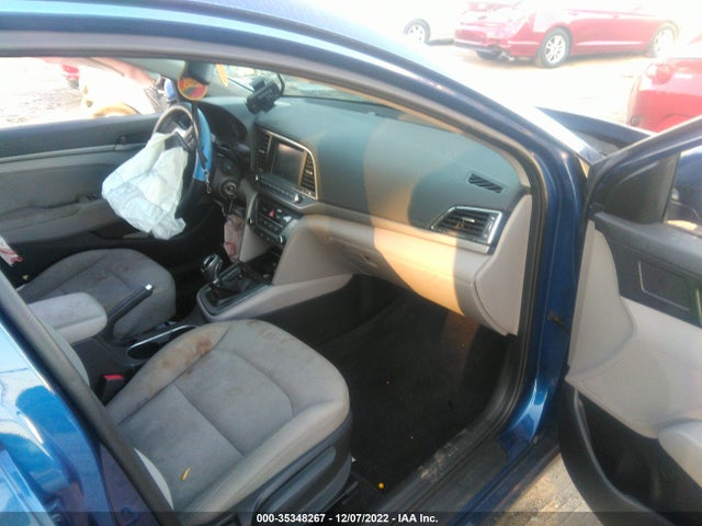 2018 HYUNDAI ELANTRA SEL VIN: 5NPD84LF5JH215055