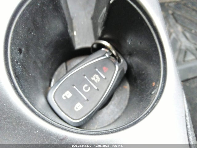 2017 Chevrolet Cruze, VIN: 1G1BE5SMXH7154928