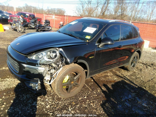 2016 Porsche Cayenne, VIN: WP1AE2A2XGLA64197