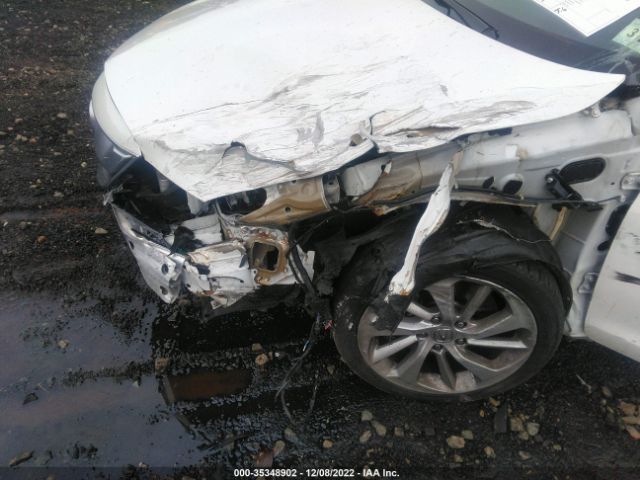 19UDE2F70JA001021 Acura Ilx W