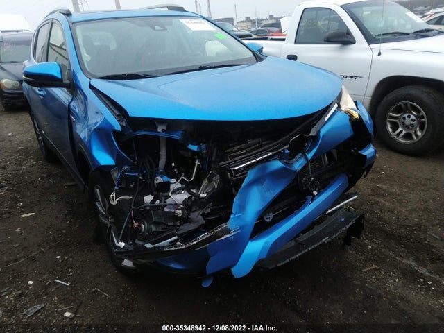 2017 Toyota RAV4, VIN: JTMRJREV4HD129439