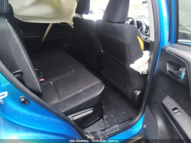2017 Toyota RAV4, VIN: JTMRJREV4HD129439