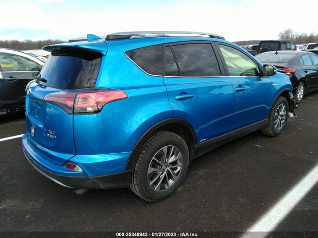 2017 Toyota RAV4, VIN: JTMRJREV4HD129439