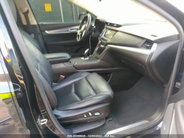1GYKNCRS7JZ137105 Cadillac XT5 LUXURY