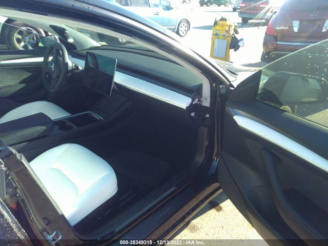 Tesla Model 3 Standard Range Plus 2021 5YJ3E1EA4MF032009 Image 5