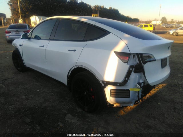 Tesla Model Y 2022 7SAYGDEE3NF323707 Image 4