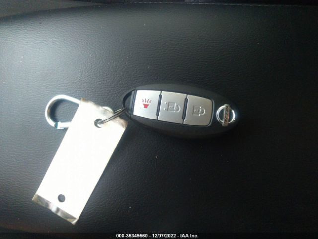KNMAT2MT8GP684373 Nissan ROGUE SV